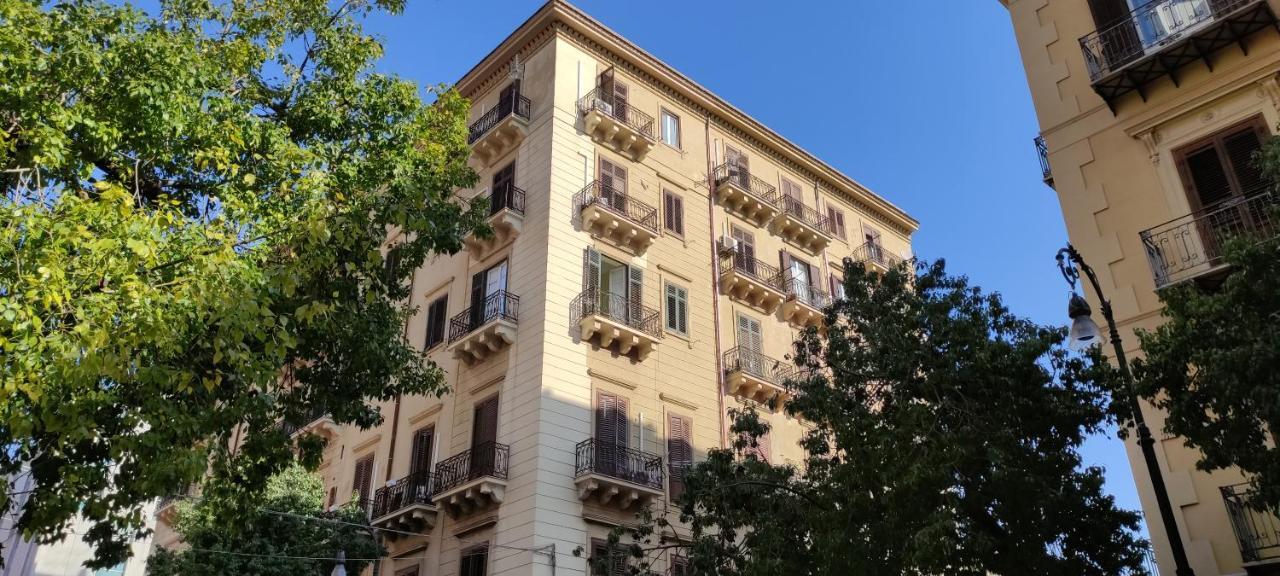 Politeamari Hotel Palermo Exterior photo